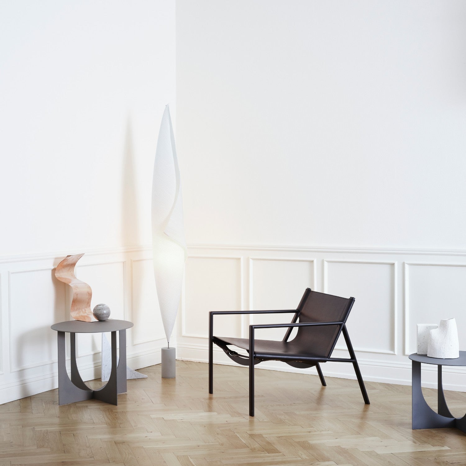 INVERSE MEDIUM - Coffee Table