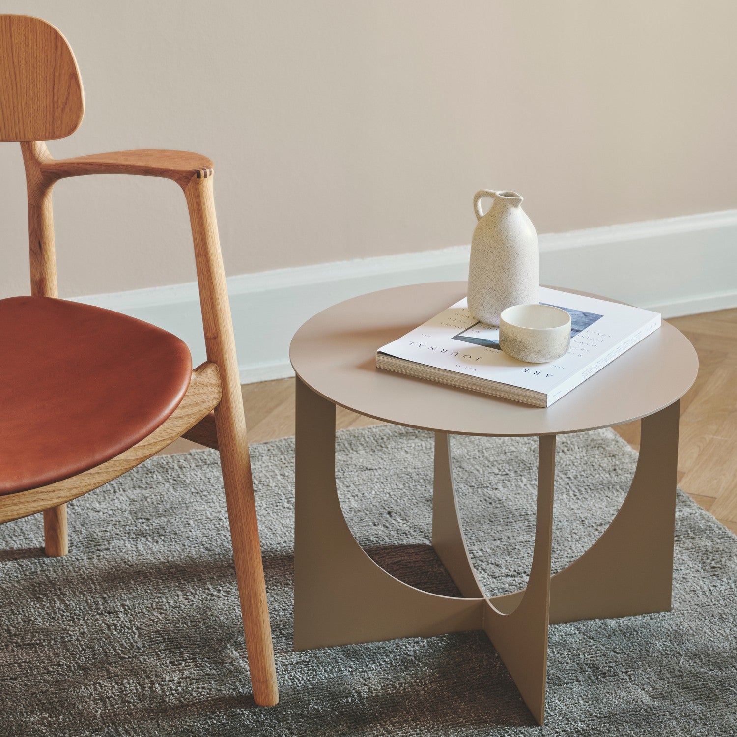 INVERSE MEDIUM - Coffee Table