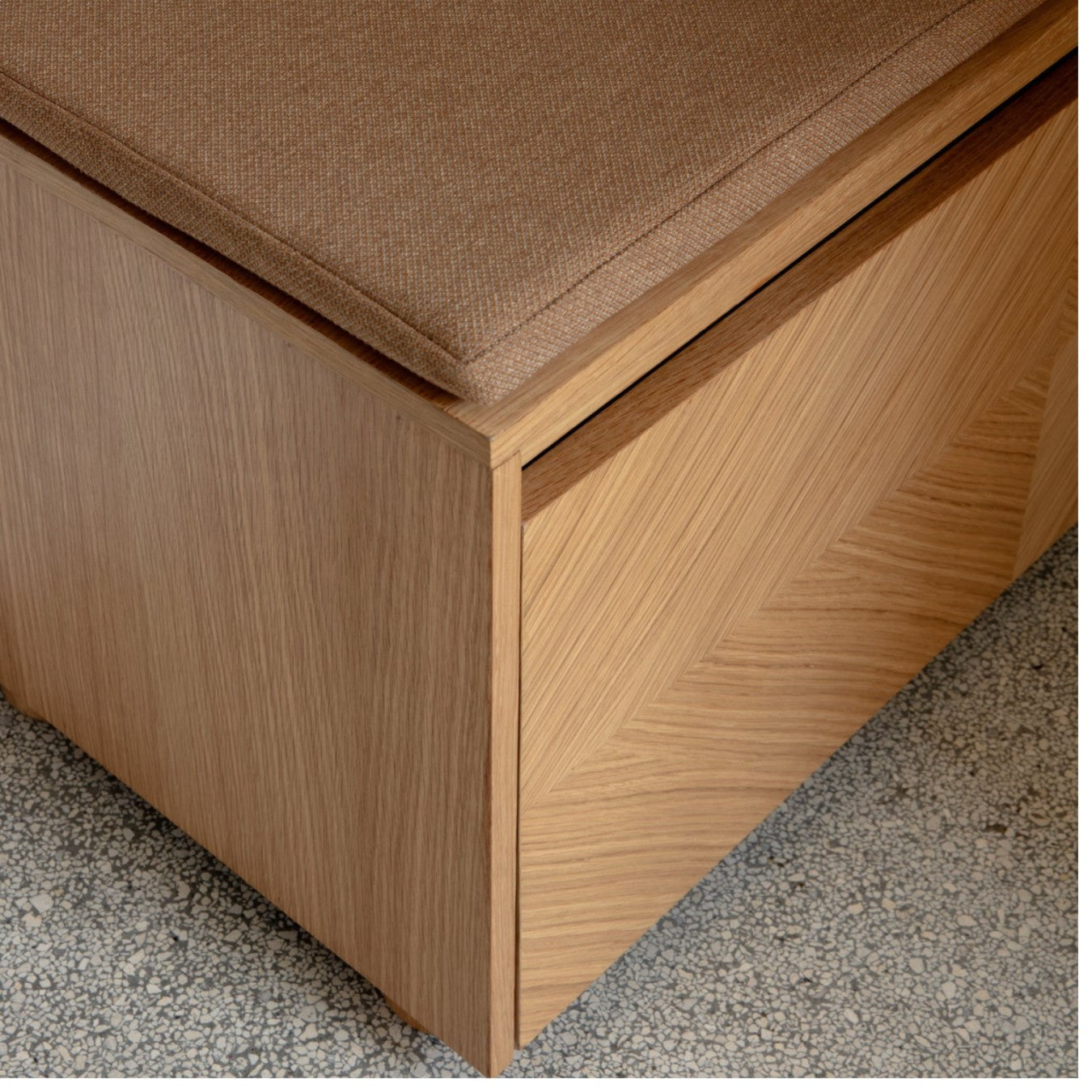 HIDEAWAY - Storage Bench