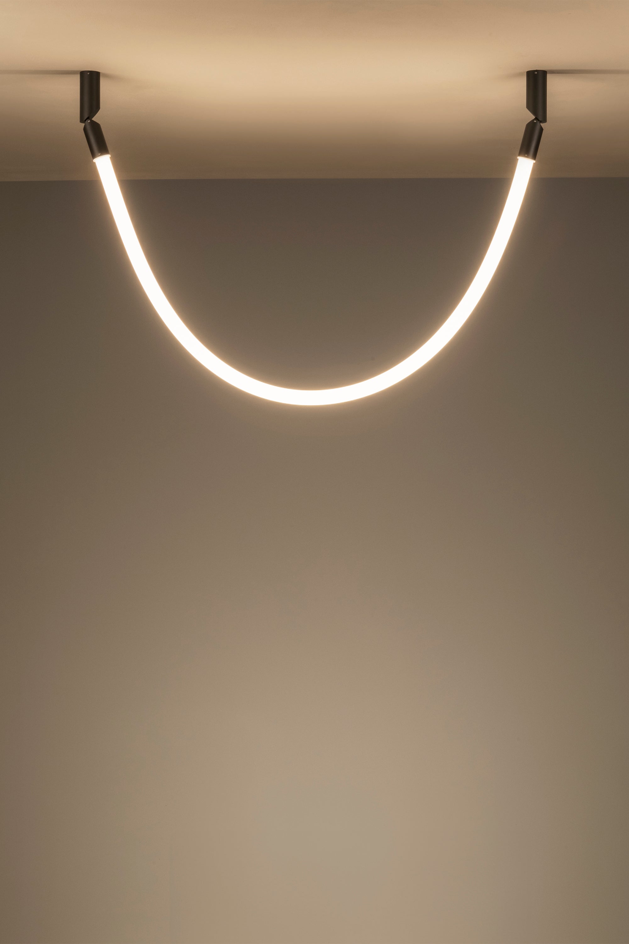 ARCO 4002X - Ceiling Light