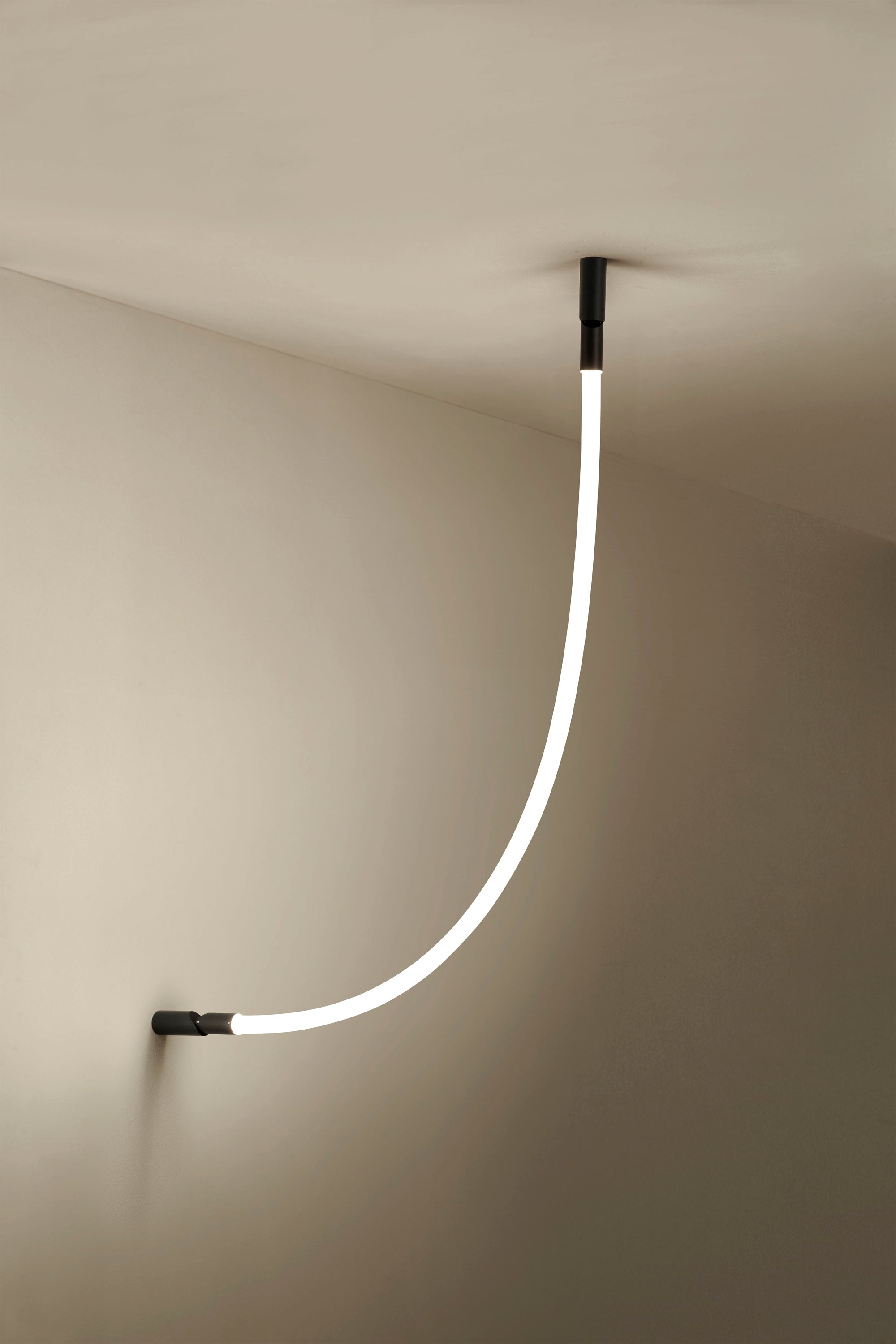 ARCO 4002X - Ceiling Light