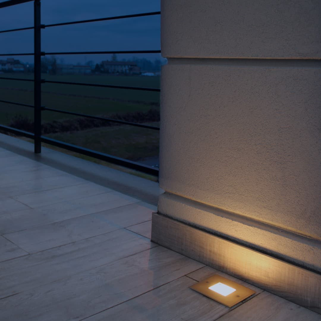 NEO SQ - In-ground recessed / Up-light Outdoor Lighting