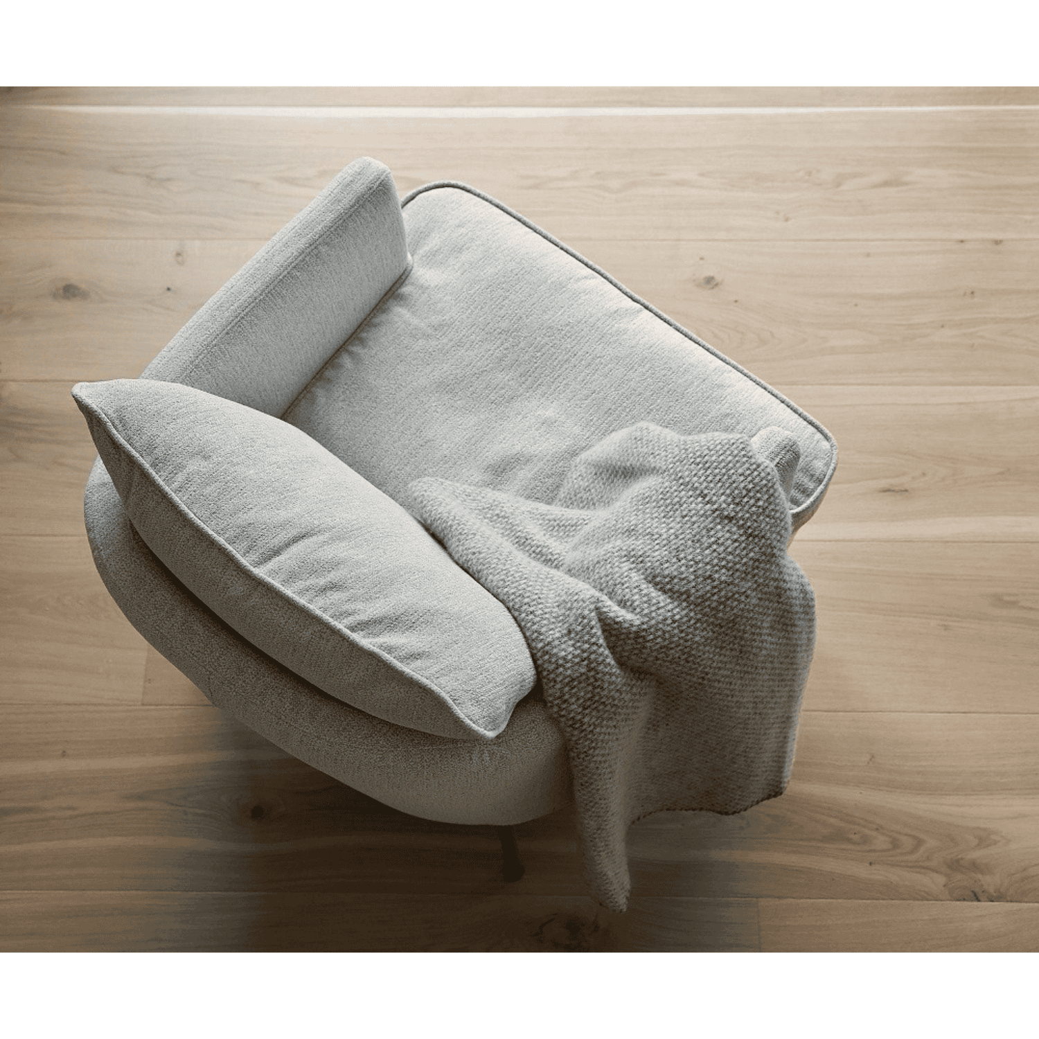 JULIA - Armchair