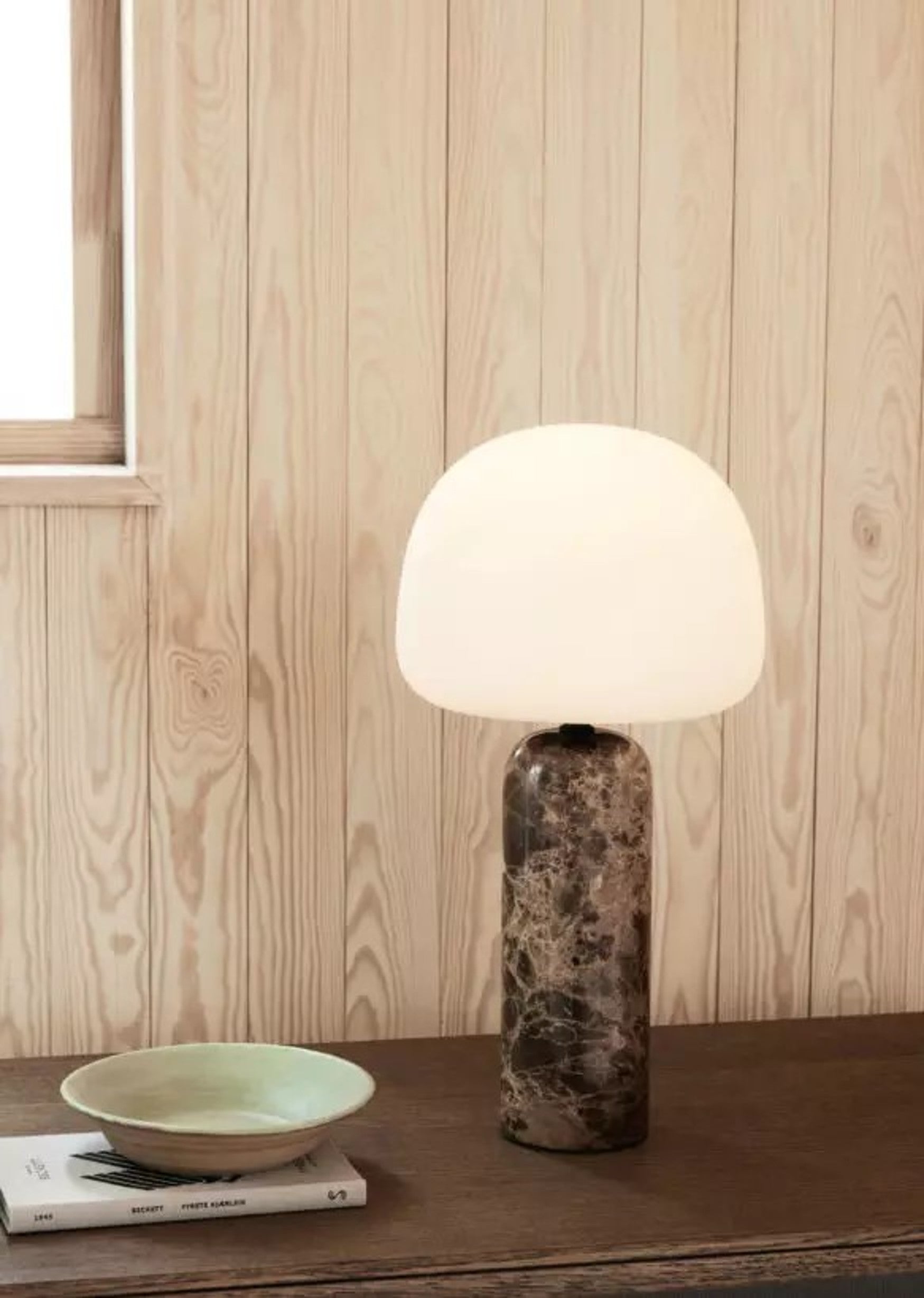 KIN H33 - Table Lamp