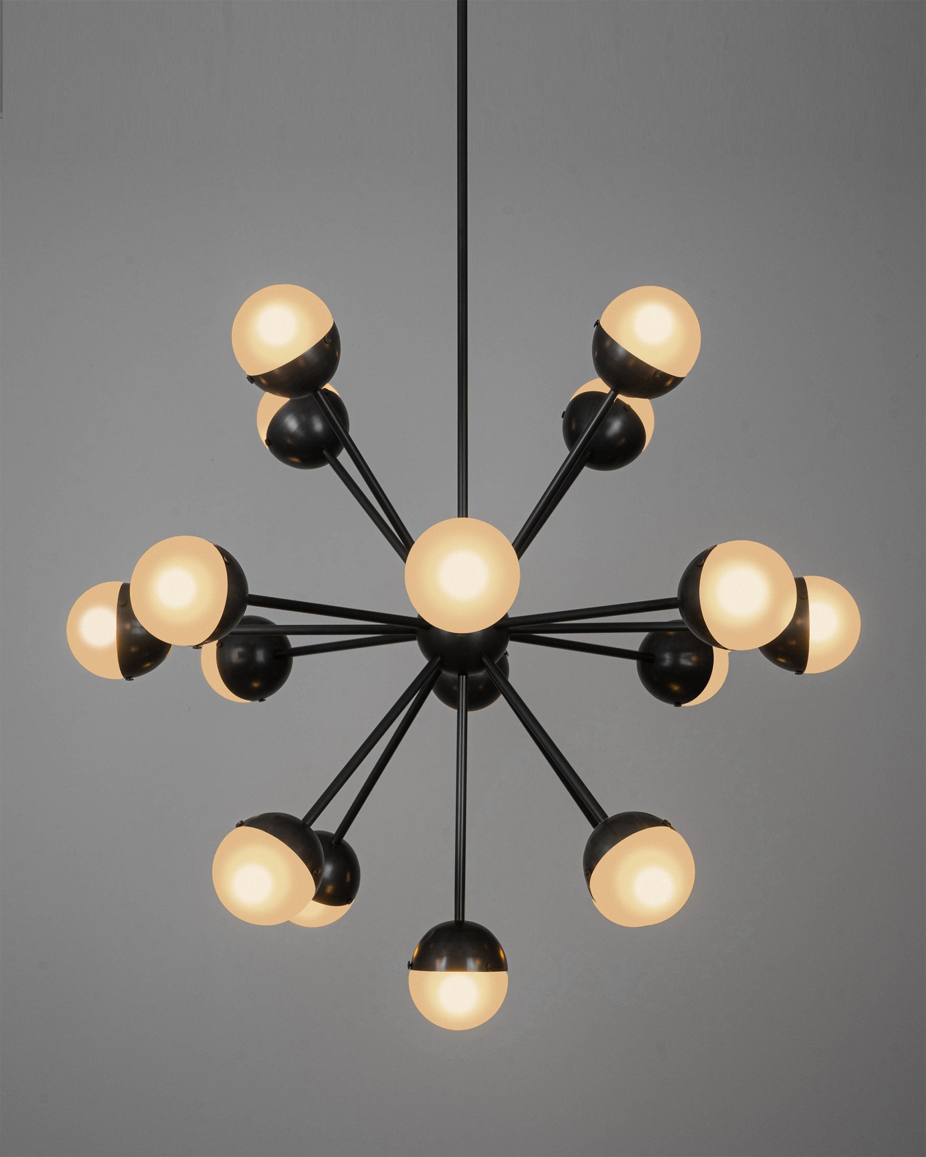Schwung Molecule Spark Round - Brass & Glass pendant Light – Luminesy